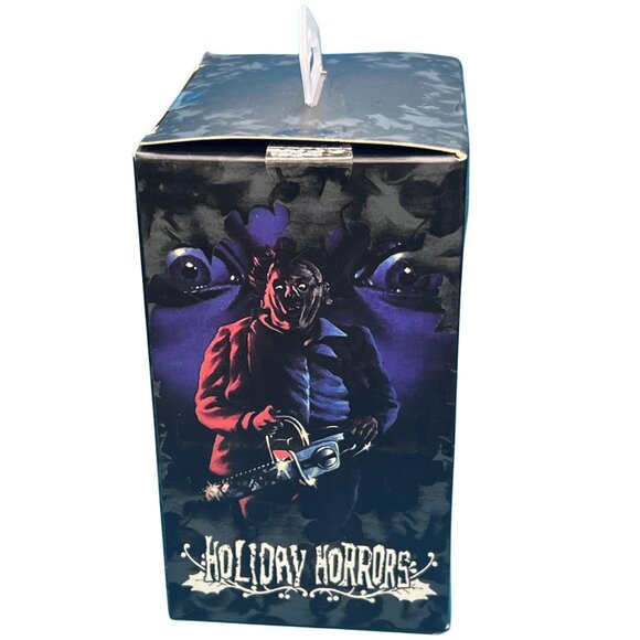 Trick or Treat Studios TEXAS CHAINSAW MASSACRE Leatherface Holiday Ornament Read - Picture 6 of 6
